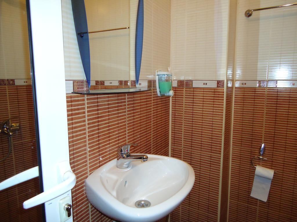 Dionis Hotel Petrich (Blagoevgrad) Quarto foto